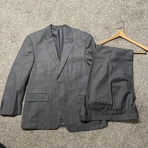 Men’s Suit